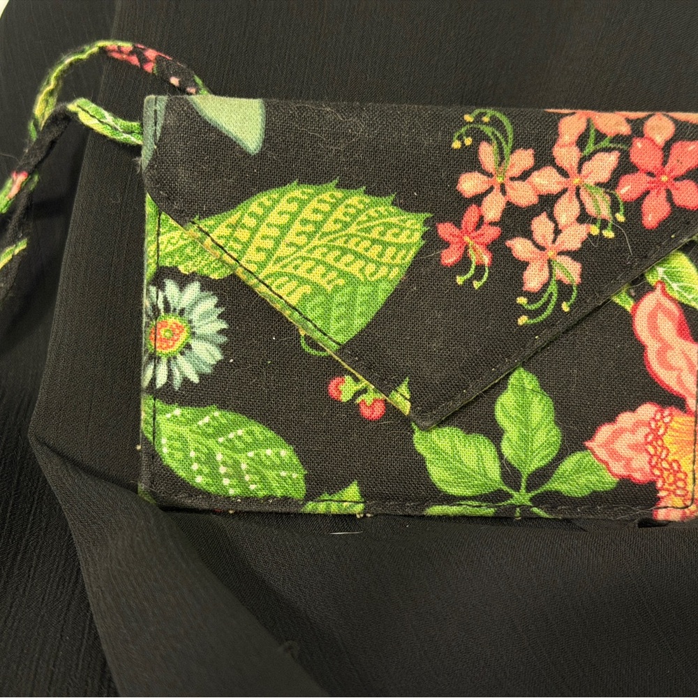 Vera Bradley Women's Floral Fabric ID Holder Organizer with Clear ID Window